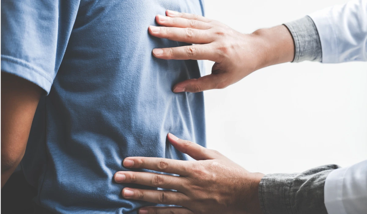 Chiropractor and patient - Ivvy Health